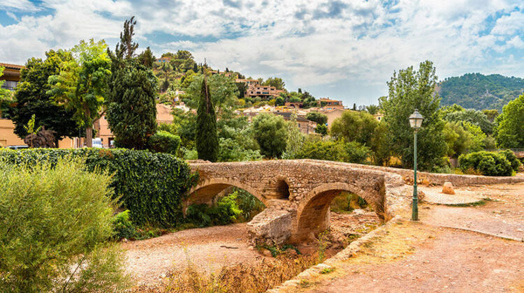 roman bridge pollensa mallorca