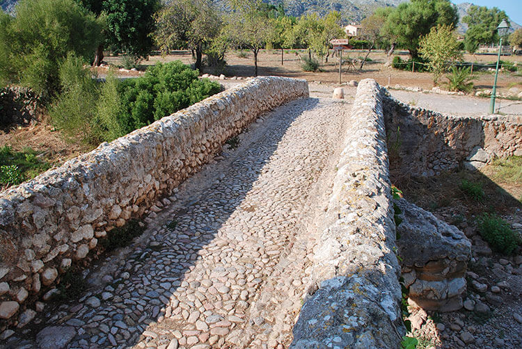 roman brige cross