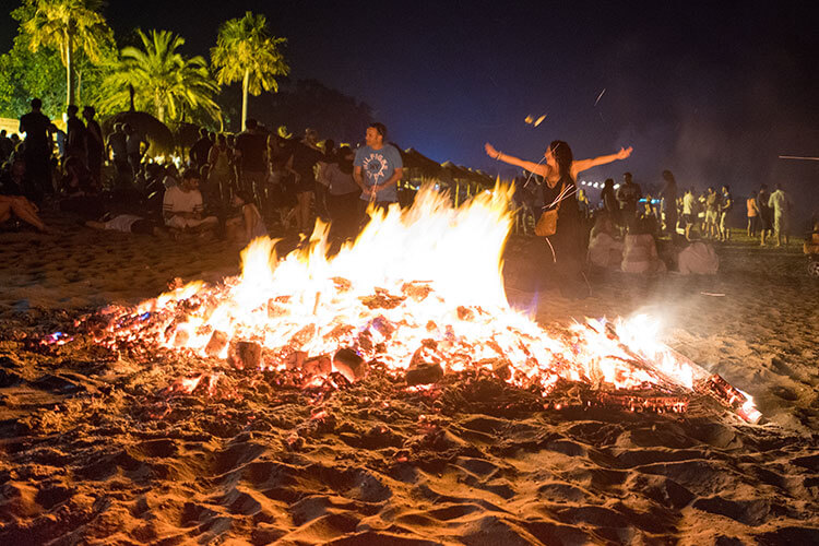 san-juan-beach-bonfire